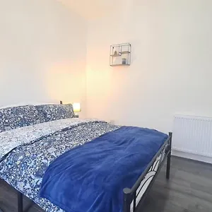 Cosy In Manor Park , London United Kingdom